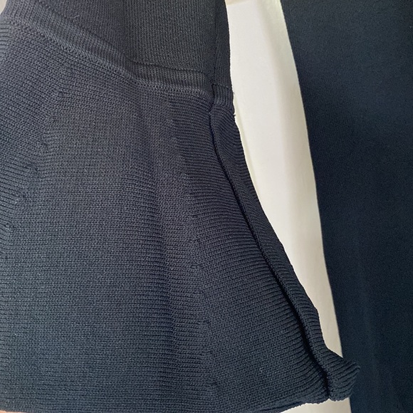 Black dress - Picture 2 of 6